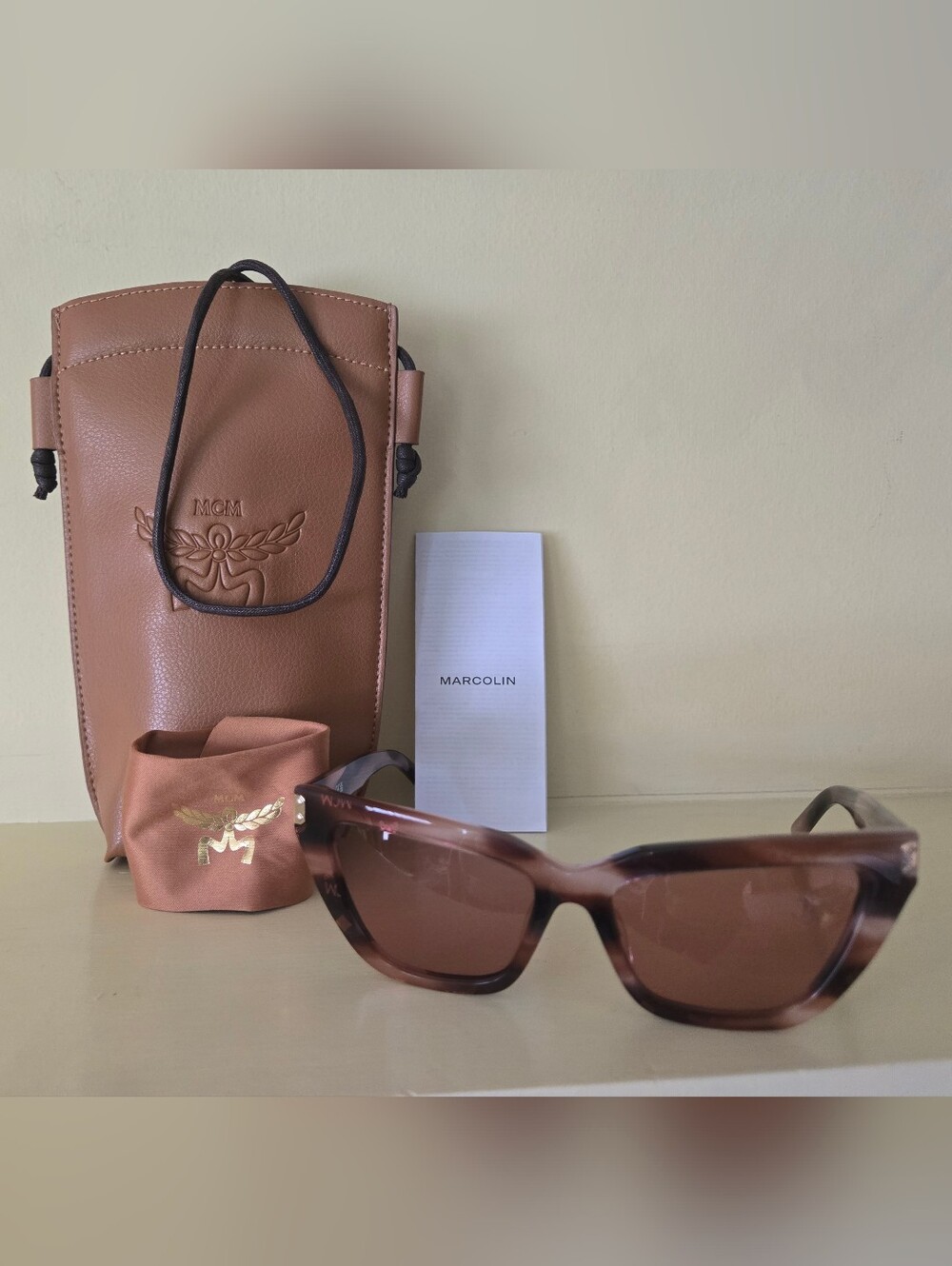 MCM MW0010 74S Pink Tortoise Cateye Plastic Sunglasses 54-16-140 Holographic